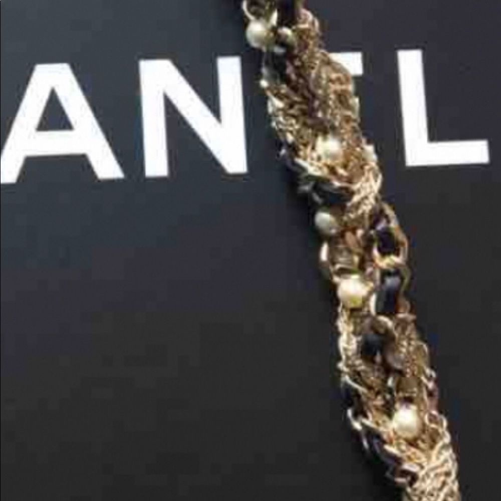 100AUTH CHANEL Pearls Black Calf Reissue Flap Bag - Picture 10 of 11